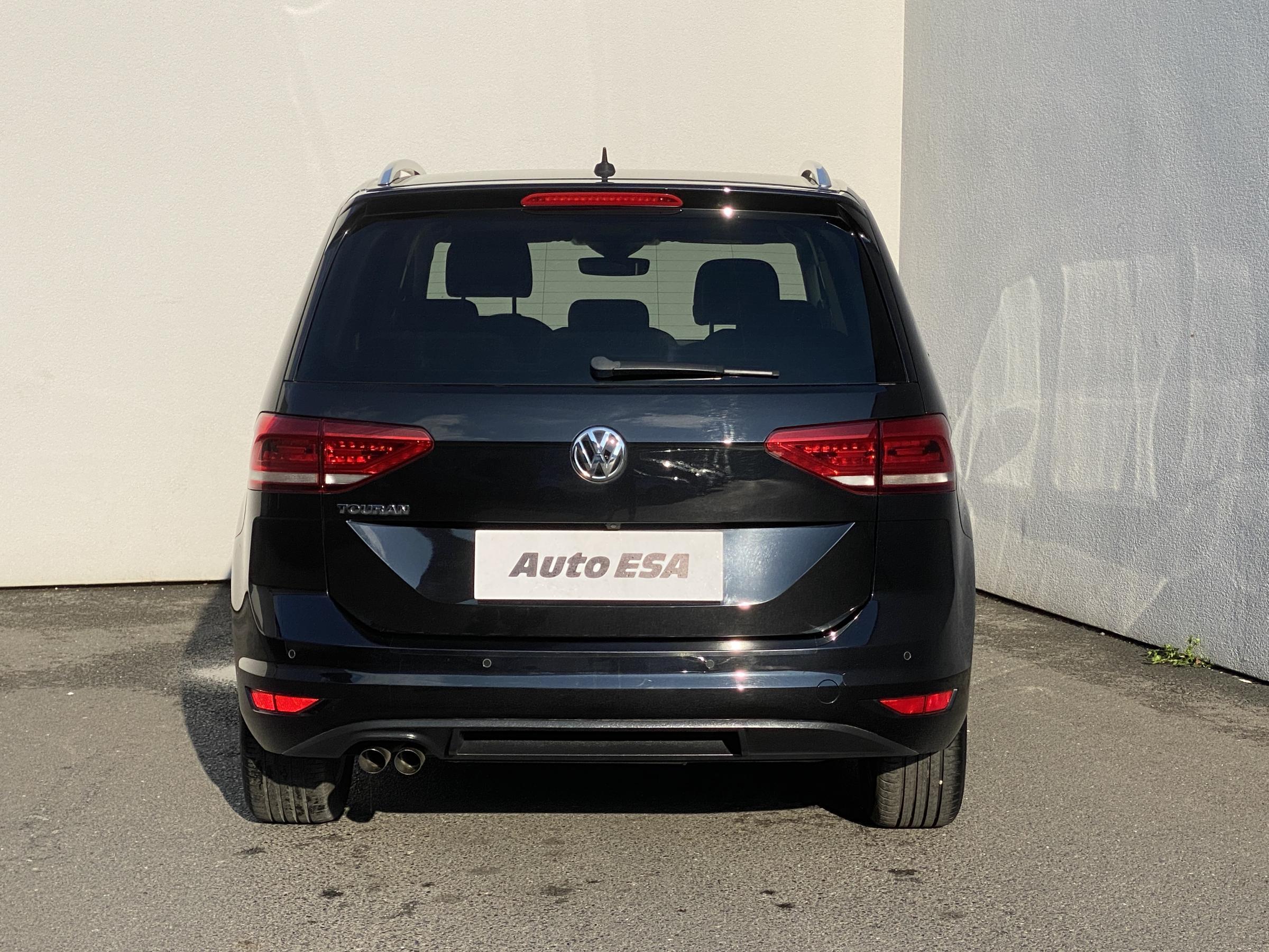 Volkswagen Touran, 2016 - pohled č. 5