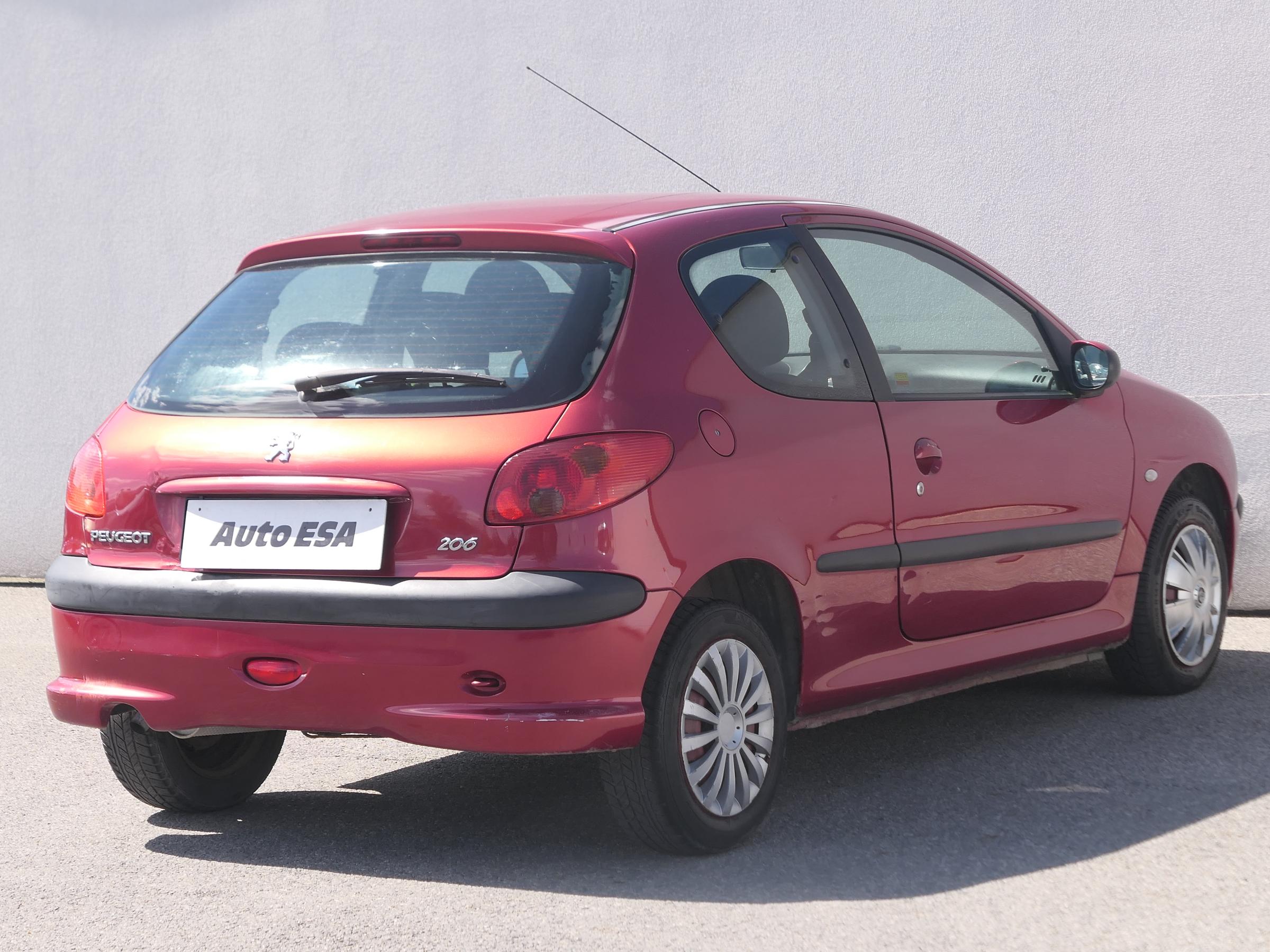 Peugeot 206, 2004 - pohled č. 4