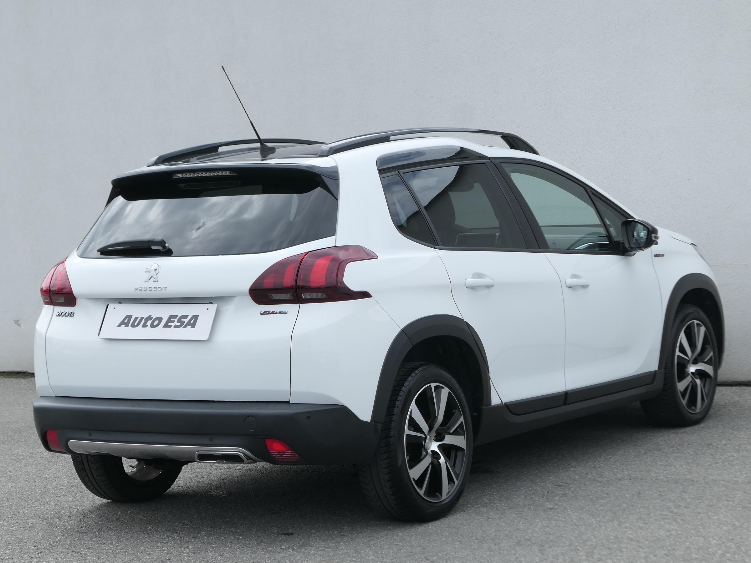 Peugeot 2008, 2017 - pohled č. 4