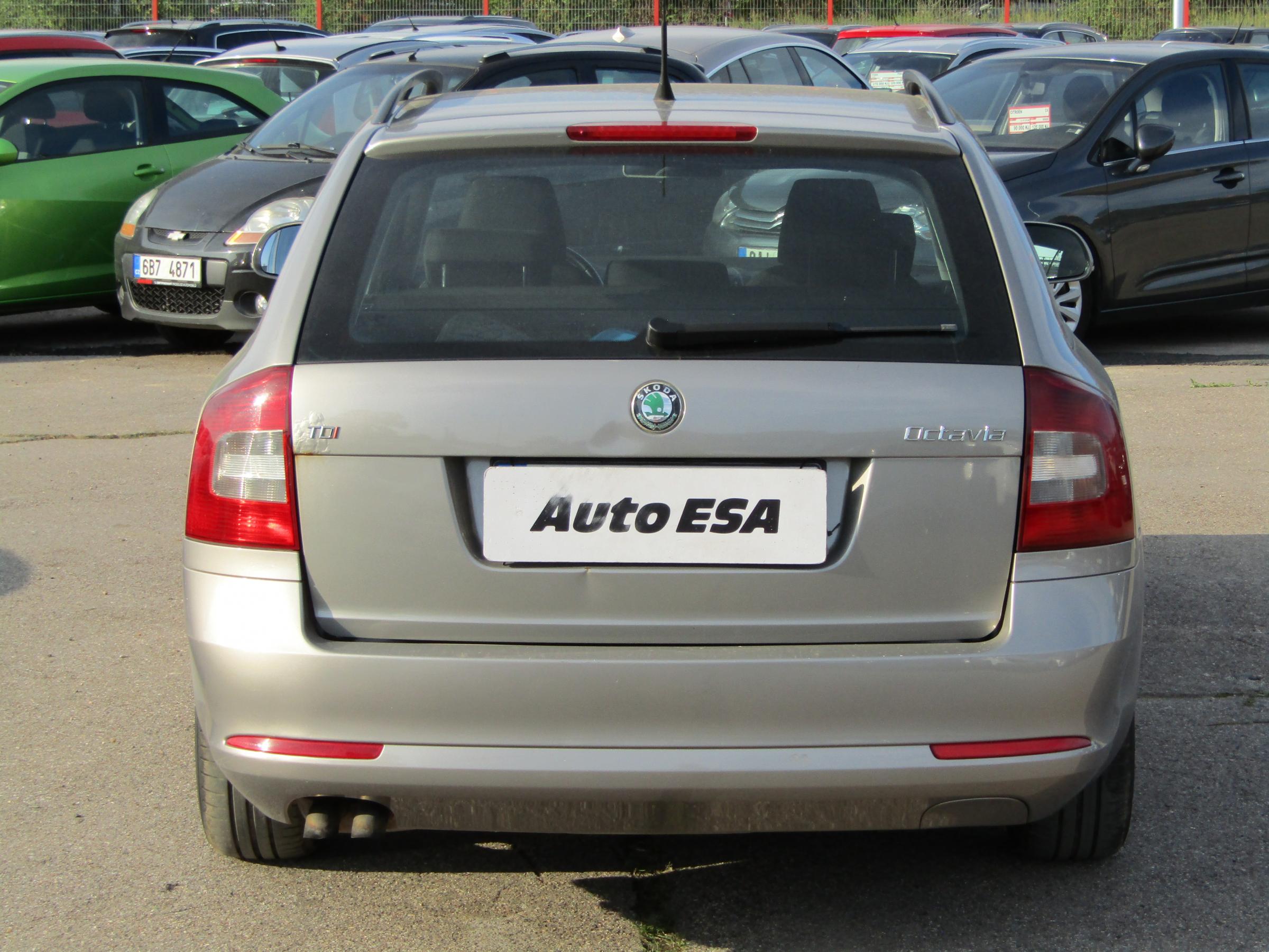 Škoda Octavia II, 2010 - pohled č. 5