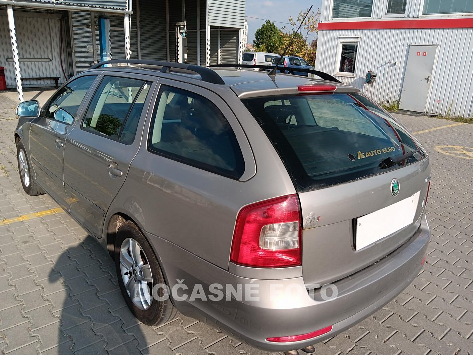 Škoda Octavia II 2.0TDi Ambiente