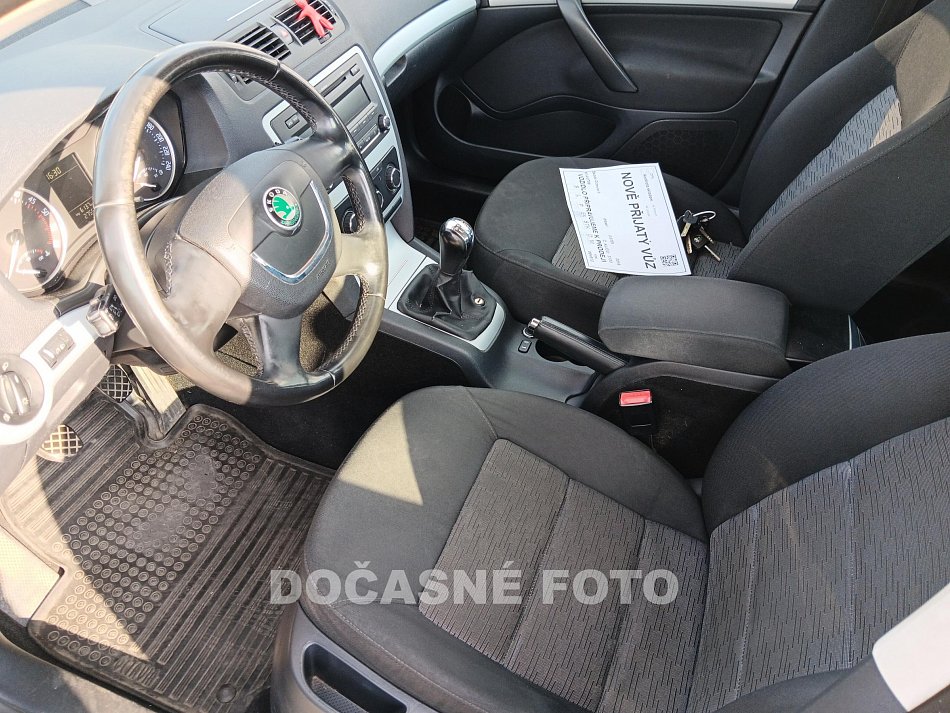 Škoda Octavia II 2.0TDi Ambiente