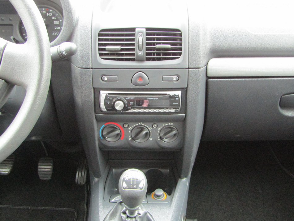 Renault Clio 1.2i 