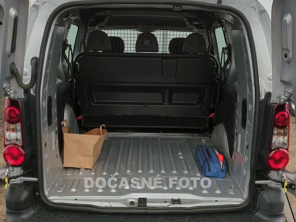 Peugeot Partner 1.6HDi  MAXi 5míst