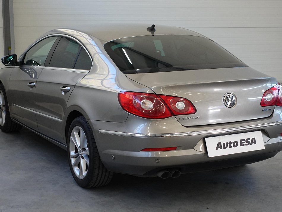 Volkswagen Passat CC 2.0 TDi 