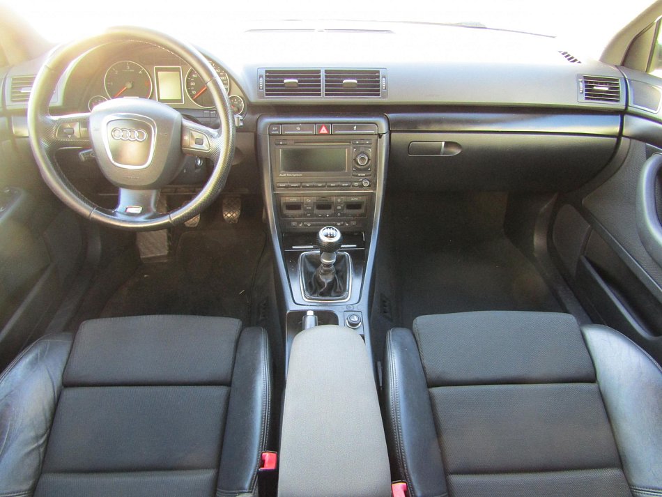 Audi A4 2.0 TDI 