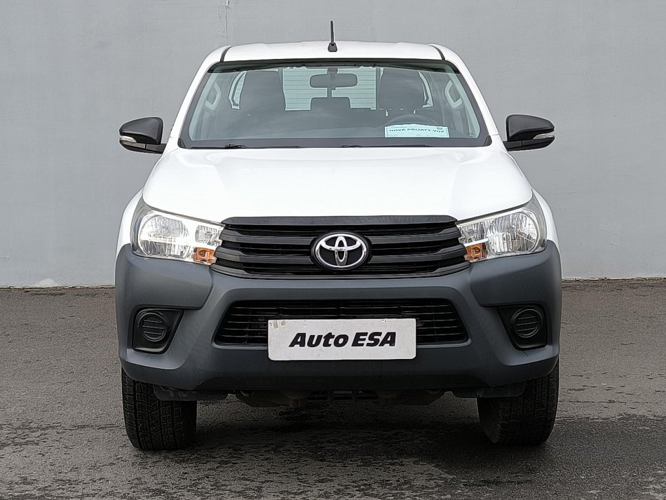 Toyota Hilux 2.4 