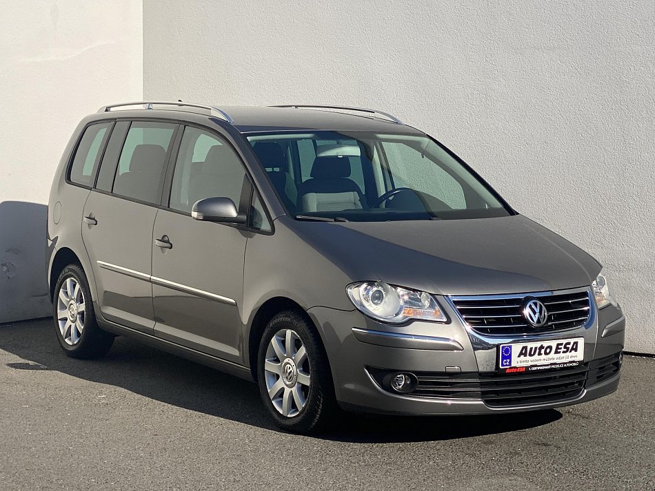 Volkswagen Touran 2.0 TDi Highline