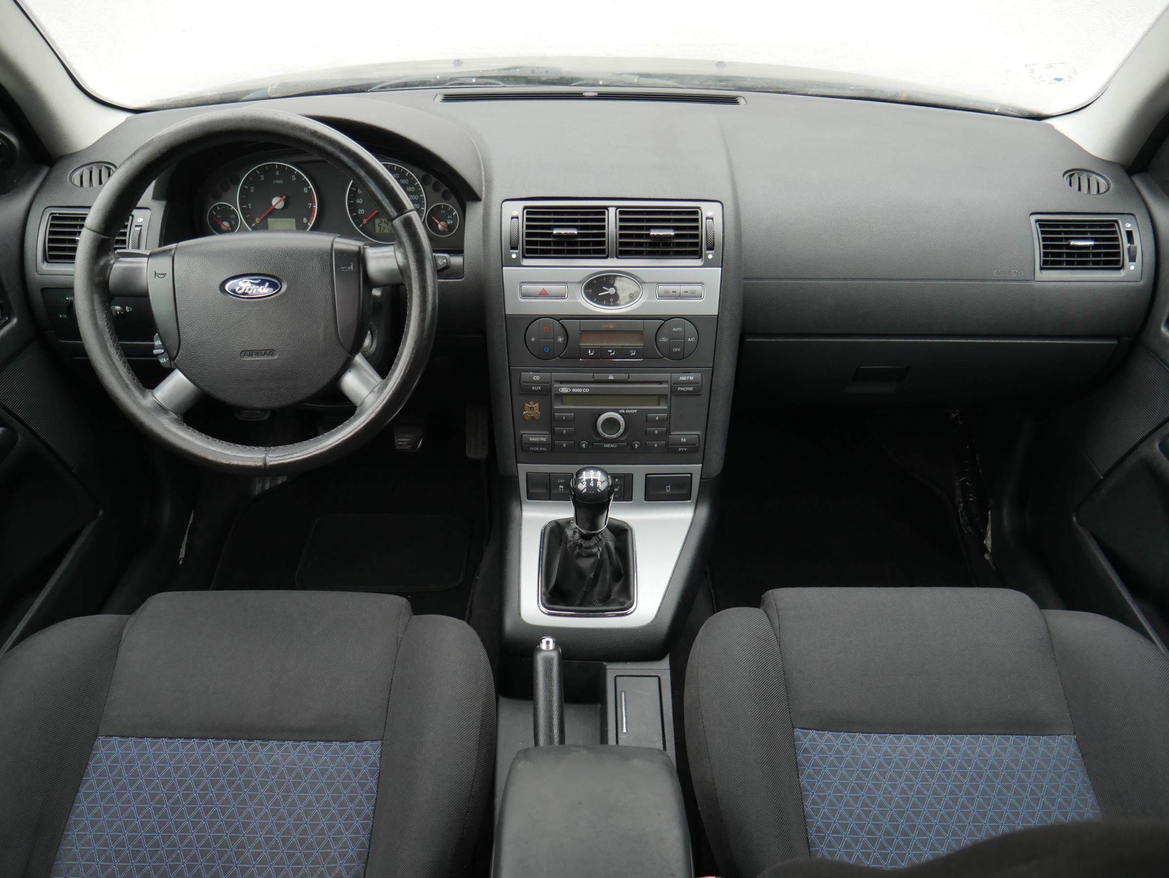 Ford Mondeo, 2005 - pohled č. 8