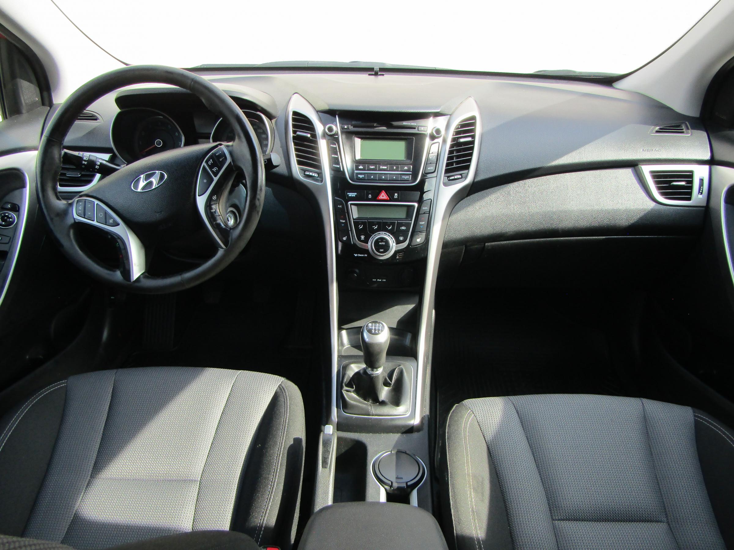 Hyundai i30, 2014 - pohled č. 9