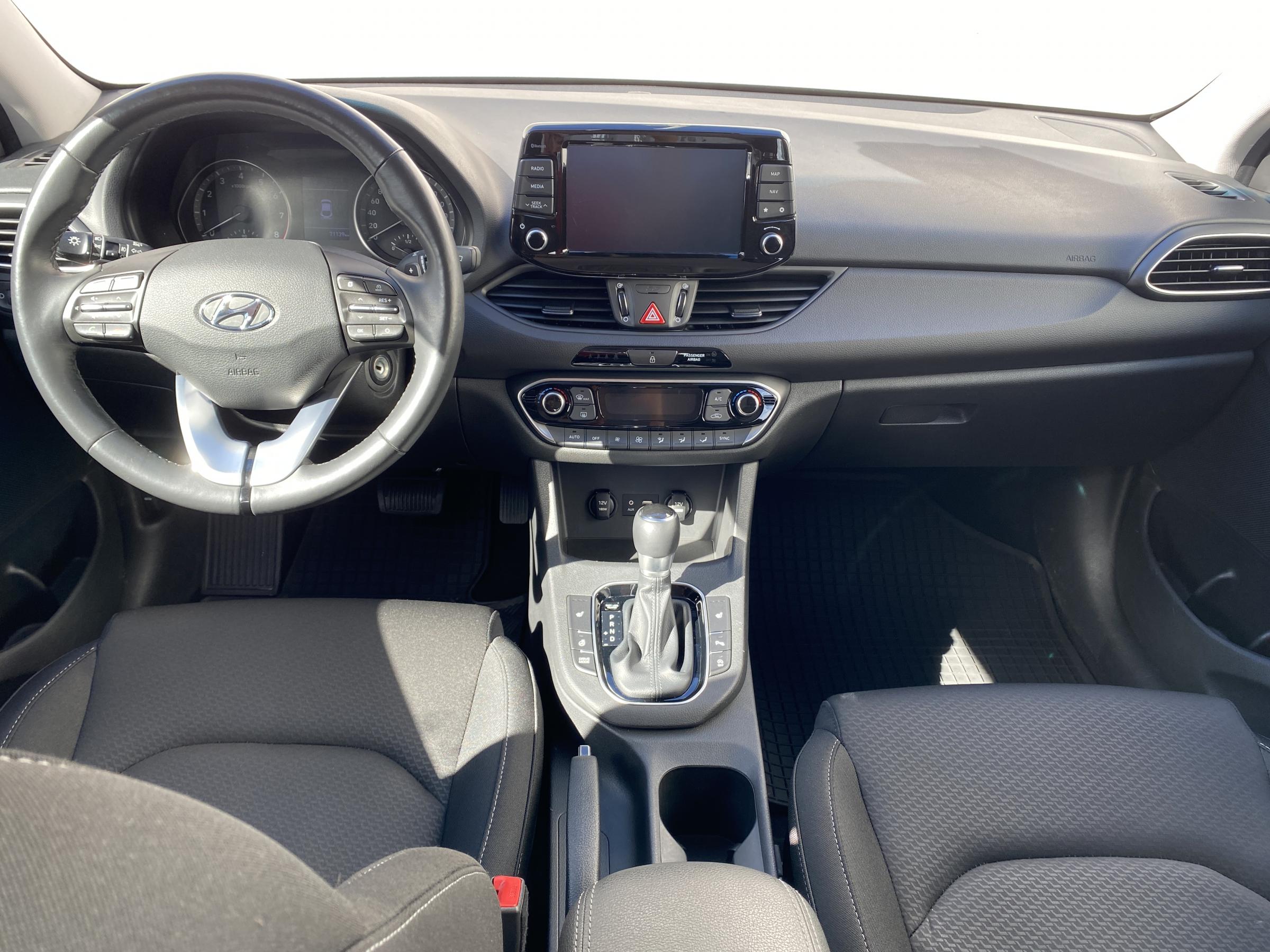 Hyundai i30, 2019 - pohled č. 9