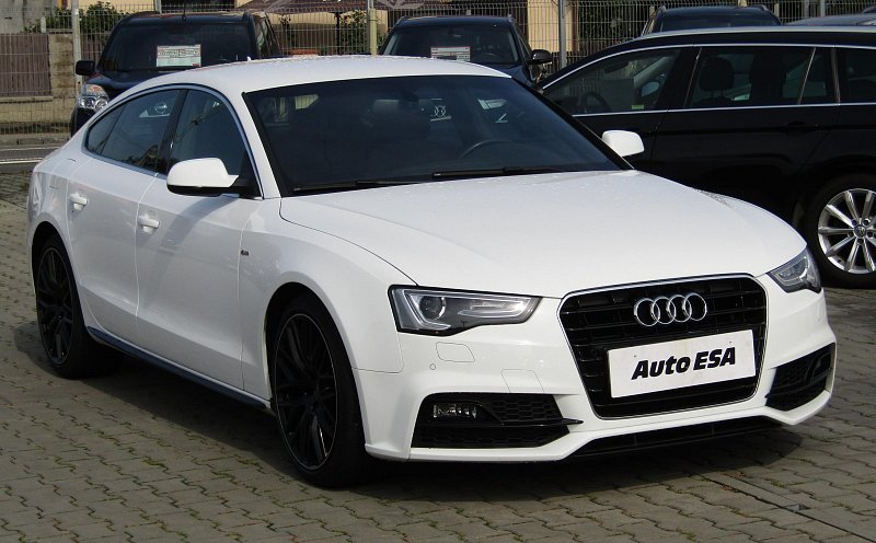 Audi A5 2.0TDi S-line