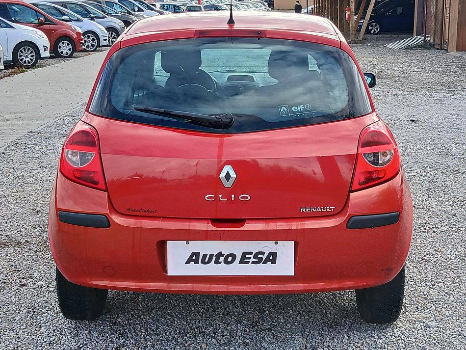 Renault Clio 1.2i 