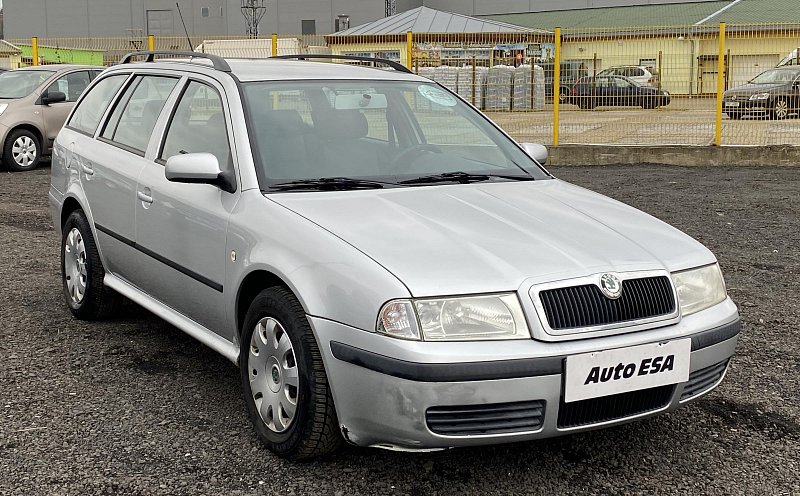 Škoda Octavia benzín 