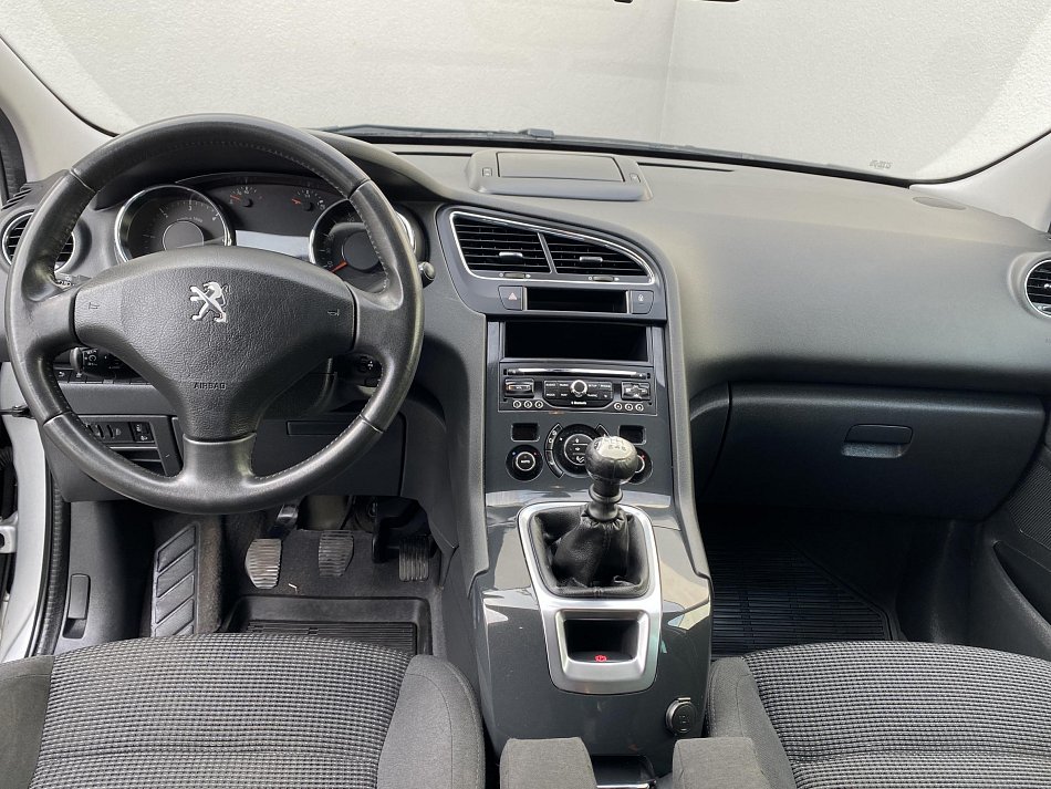 Peugeot 5008 1.6 HDI 