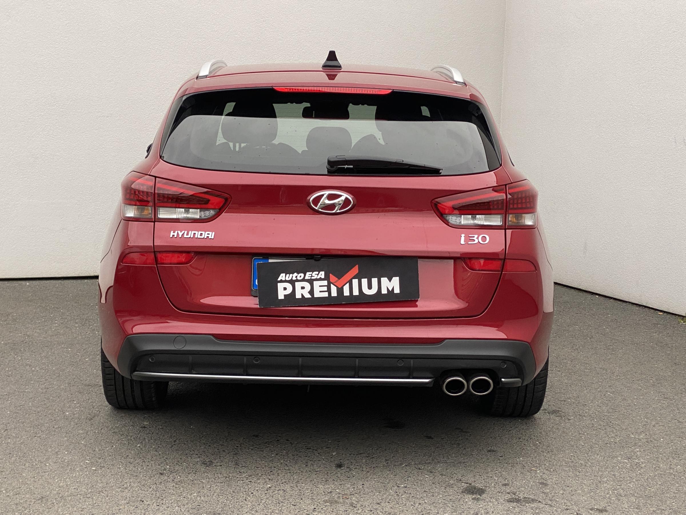 Hyundai i30, 2022 - pohled č. 5