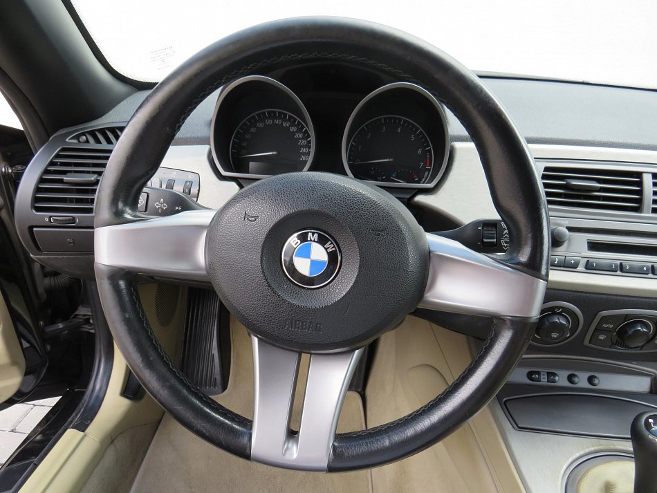 BMW Z4 2.2i 