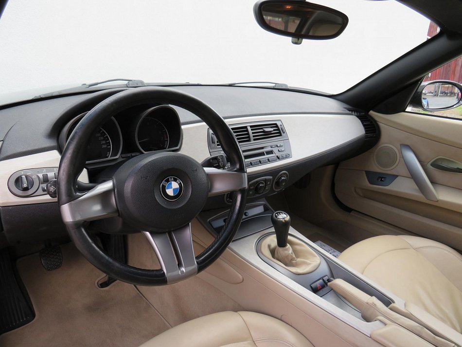 BMW Z4 2.2i 