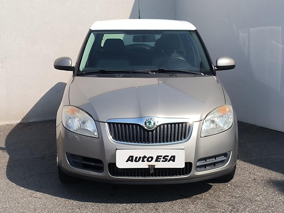 Škoda Fabia II 1.6 16V Ambiente