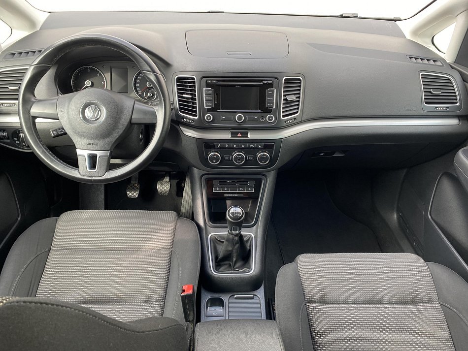 Volkswagen Sharan 2.0 TDi Comfortline 7míst