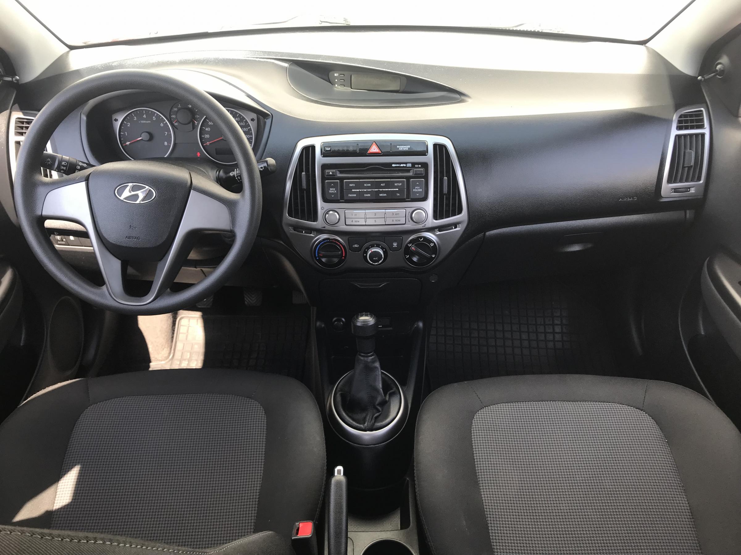 Hyundai i20, 2013 - pohled č. 13