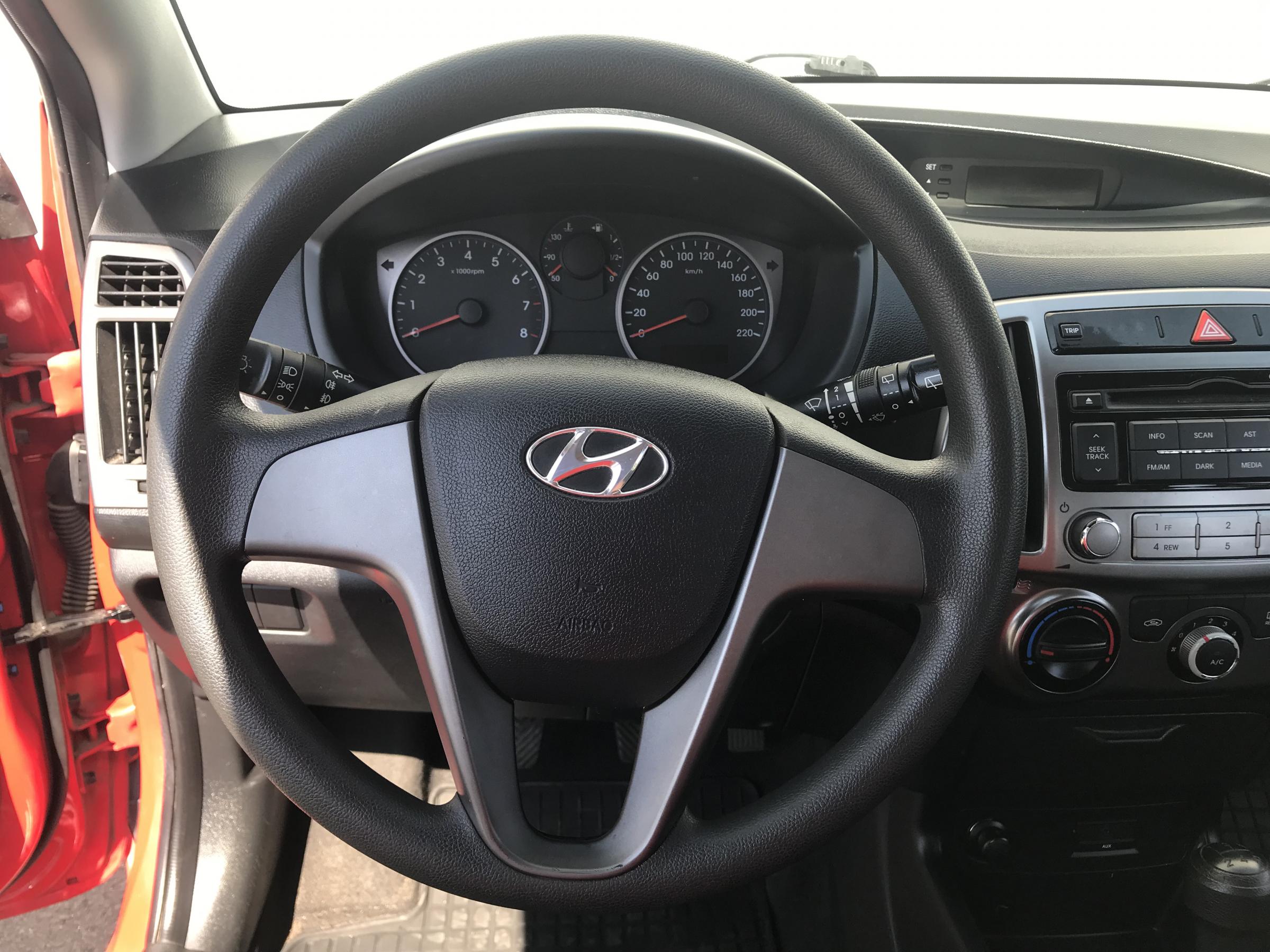 Hyundai i20, 2013 - pohled č. 14