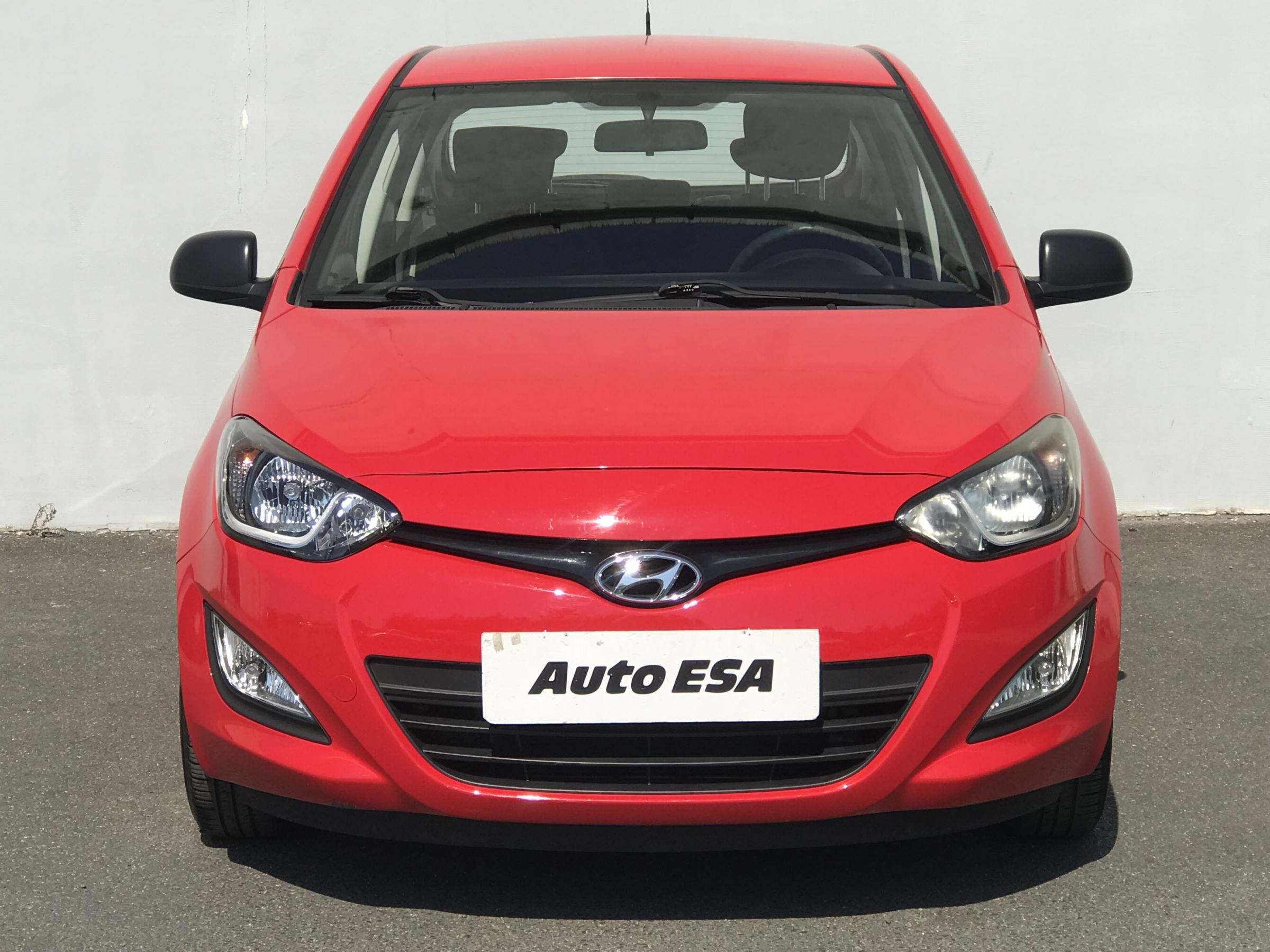 Hyundai i20, 2013 - pohled č. 2