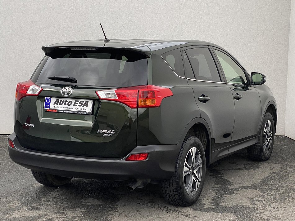 Toyota RAV4 2.0i 