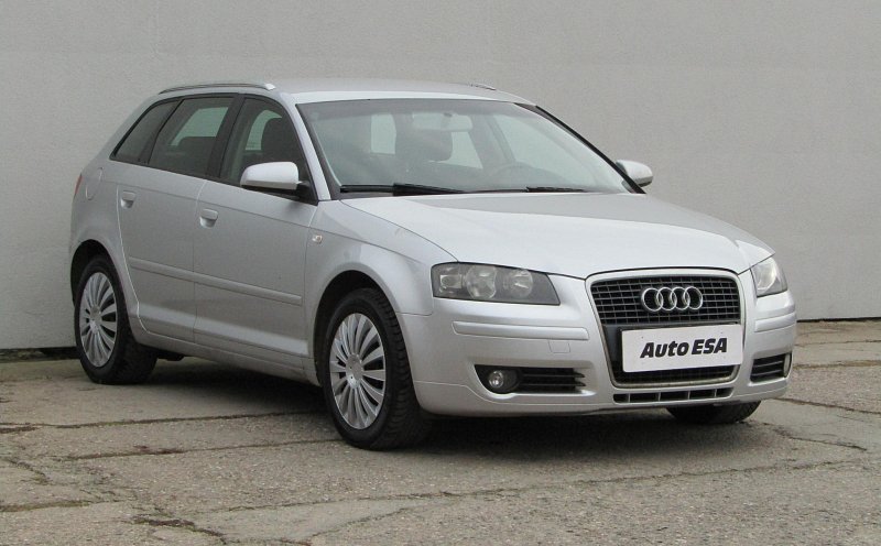 Audi A3 1.6 i 