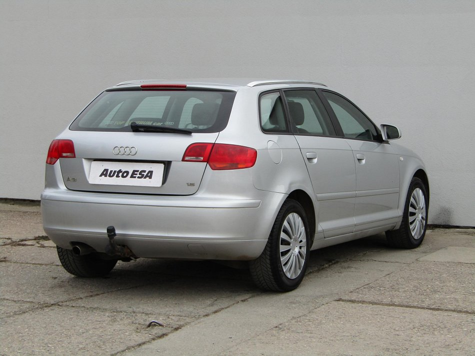 Audi A3 1.6 i 