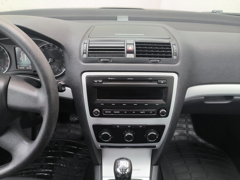 Škoda Octavia II 1.6 TDI Ambiente