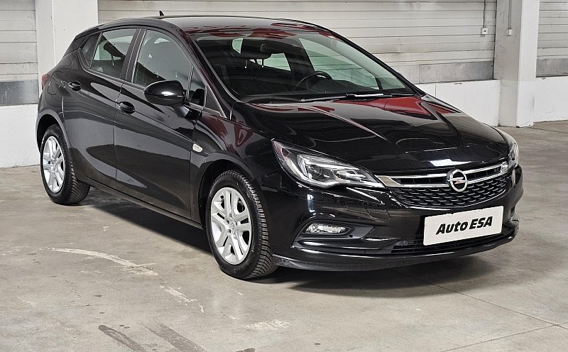 Opel Astra 1.6 CDTi Edition