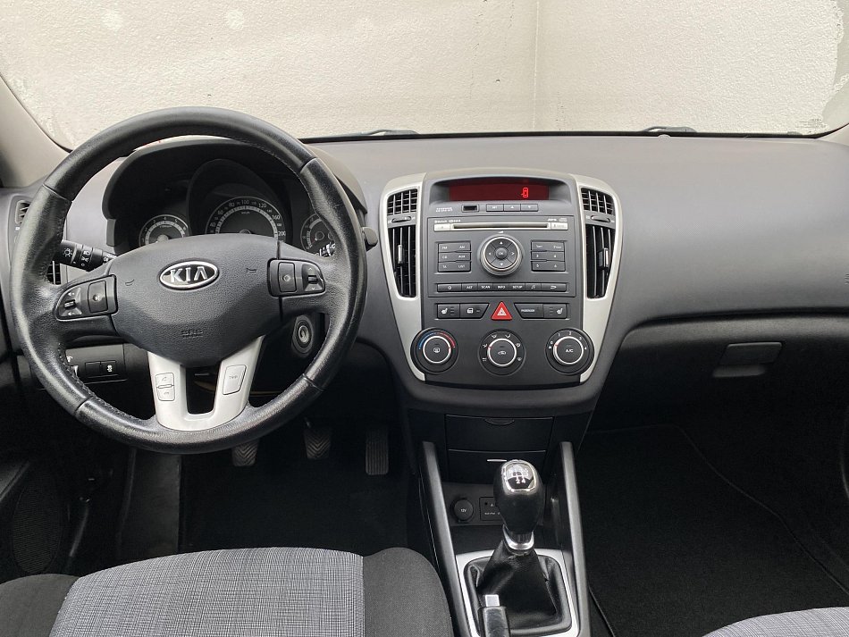 Kia Ceed 1.4 16V Vision