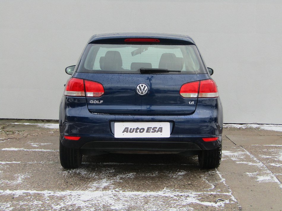 Volkswagen Golf 1.6 i 