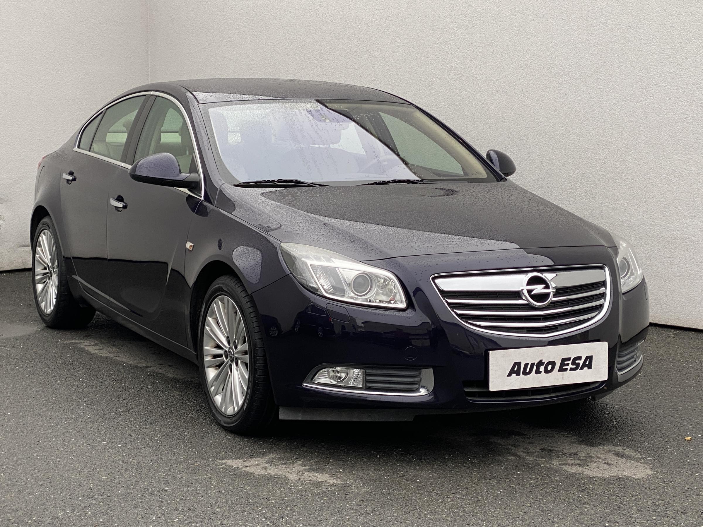 Opel Insignia, 2011