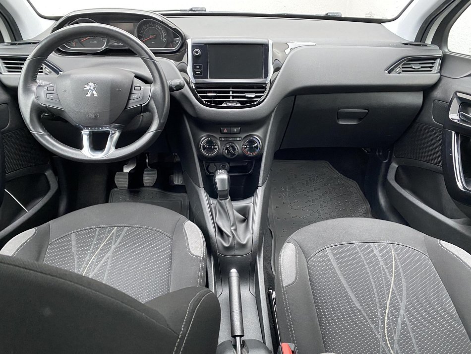 Peugeot 208 1.4i 