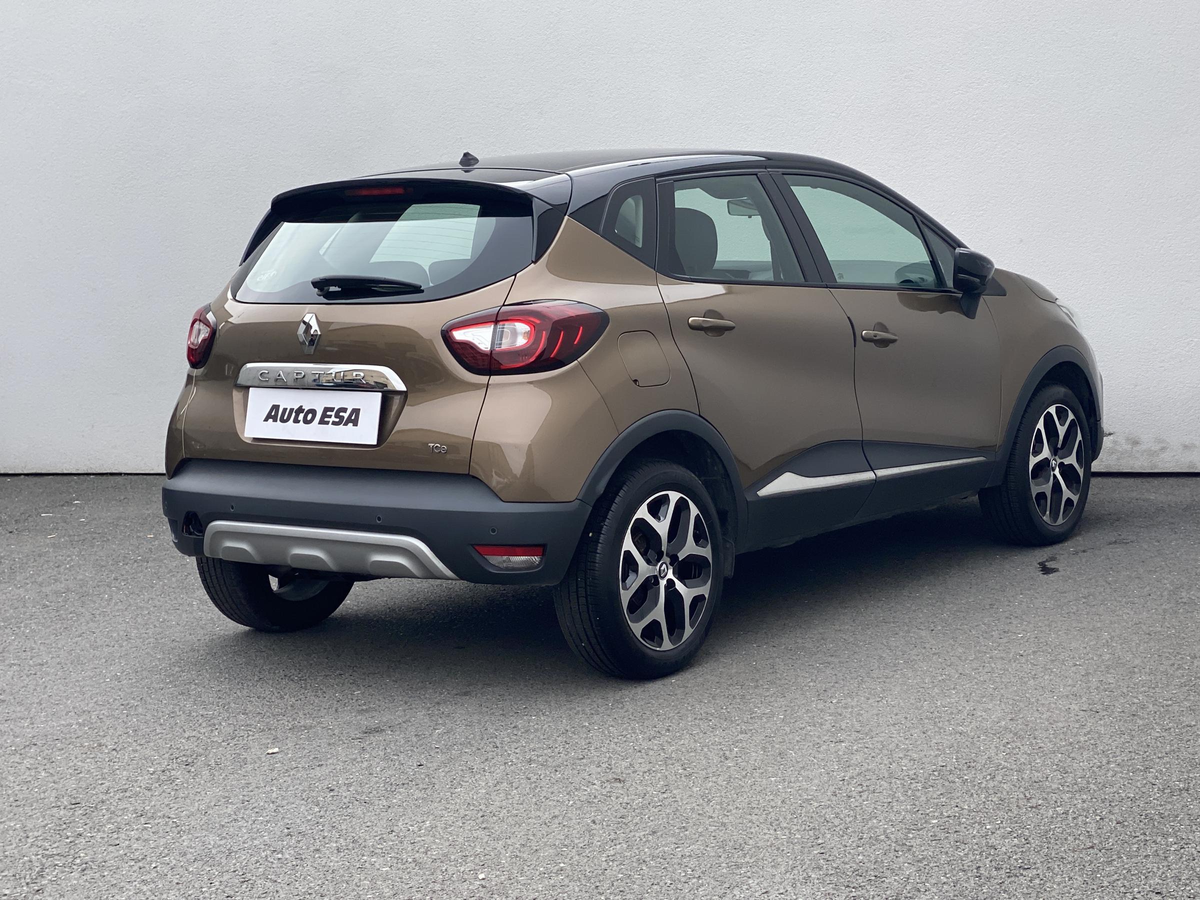 Renault Captur, 2017 - pohled č. 4