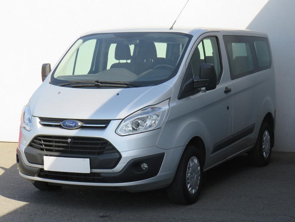 Ford Transit Custom 2.2TDCi Trend L2 6míst