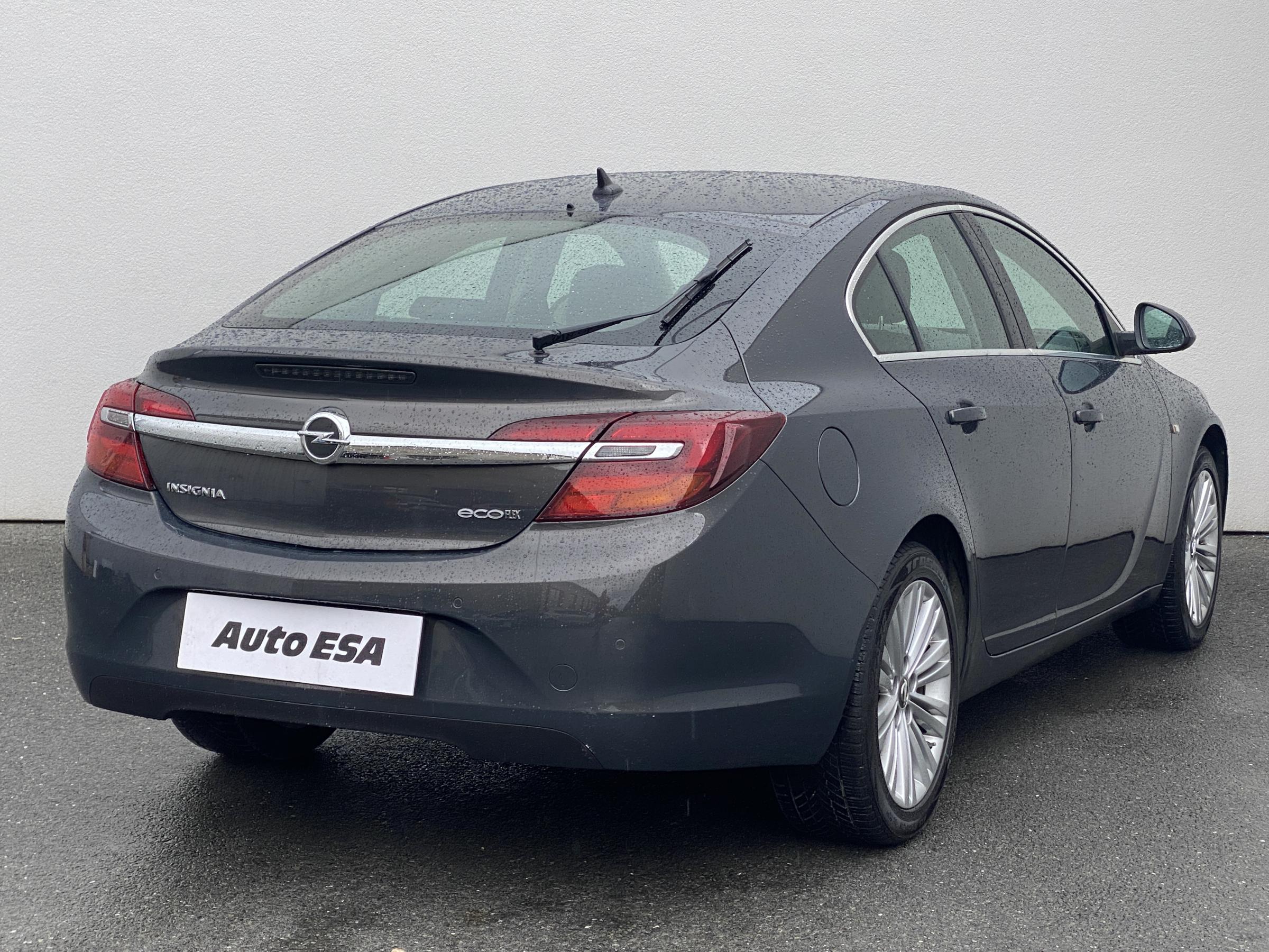 Opel Insignia, 2013 - pohled č. 4