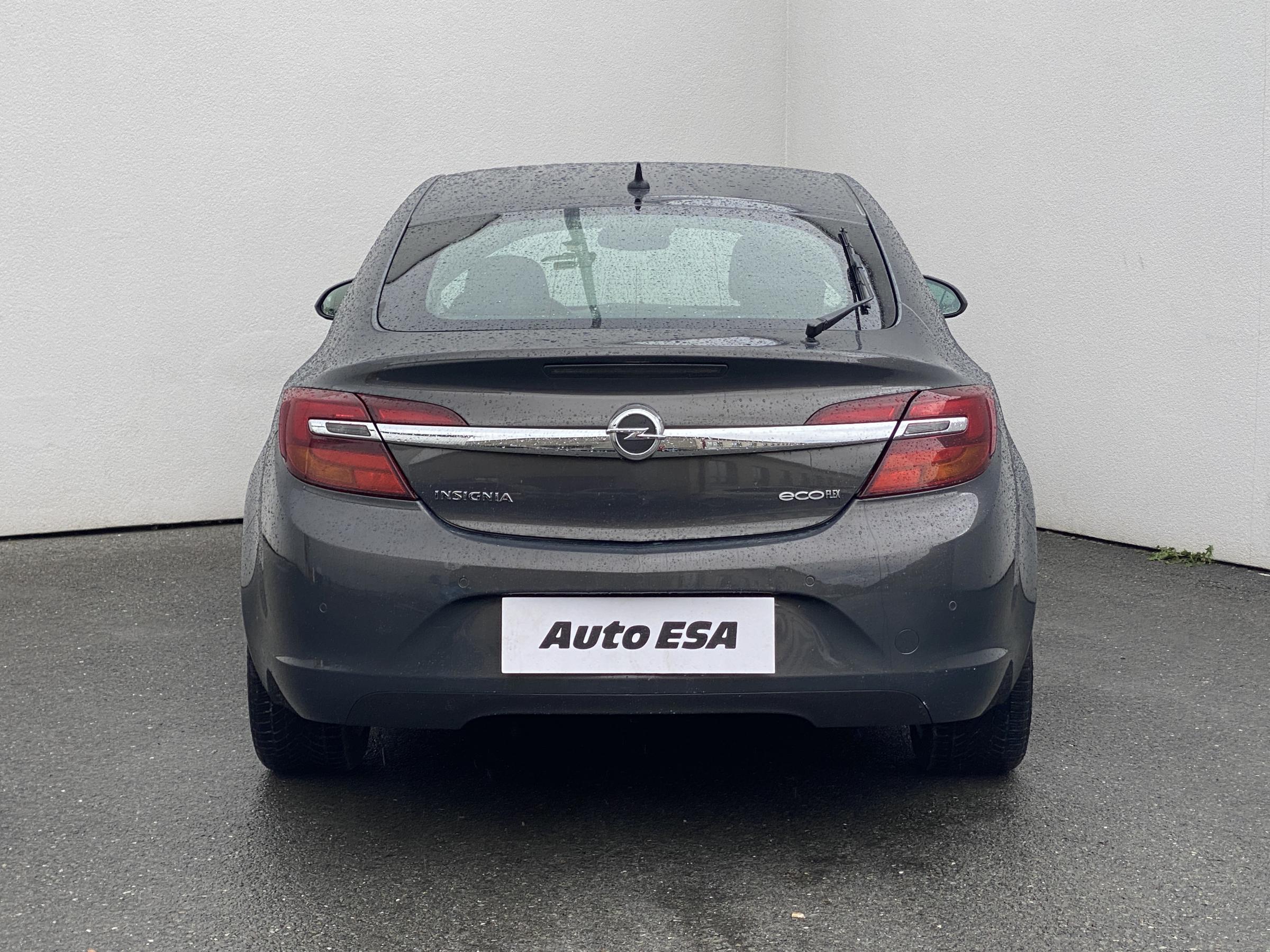 Opel Insignia, 2013 - pohled č. 5