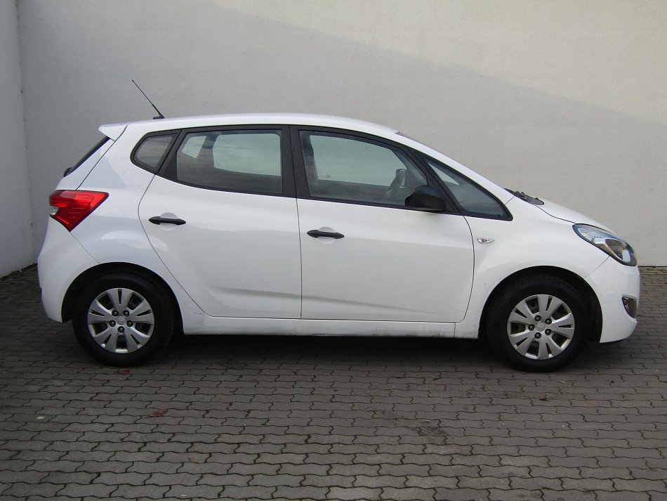 Hyundai Ix20 1.4i 