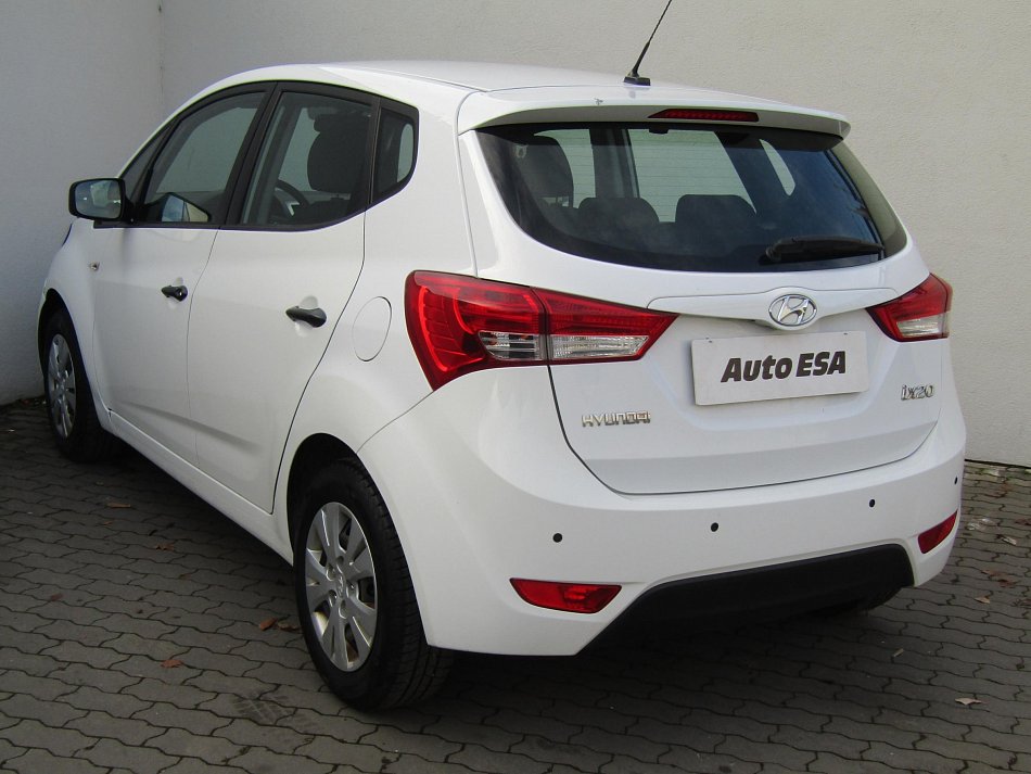 Hyundai Ix20 1.4i 