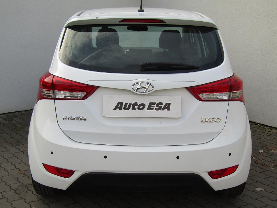 Hyundai Ix20 1.4i 