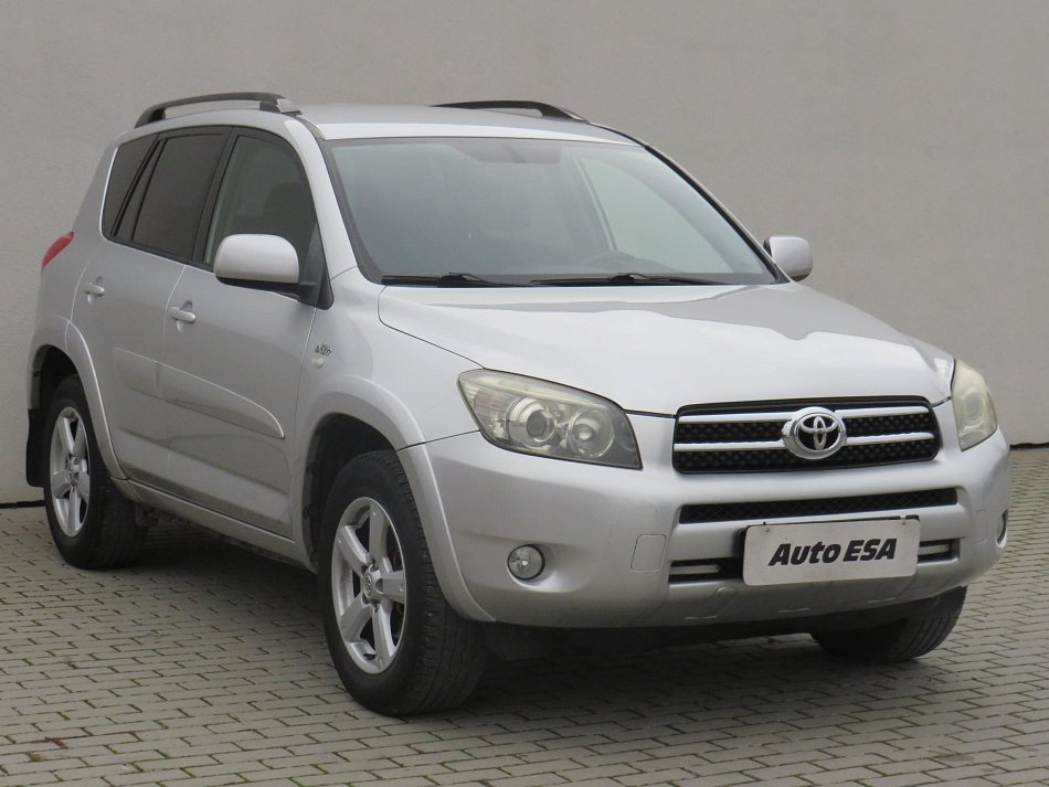 Toyota RAV4 2.2 D  4x4