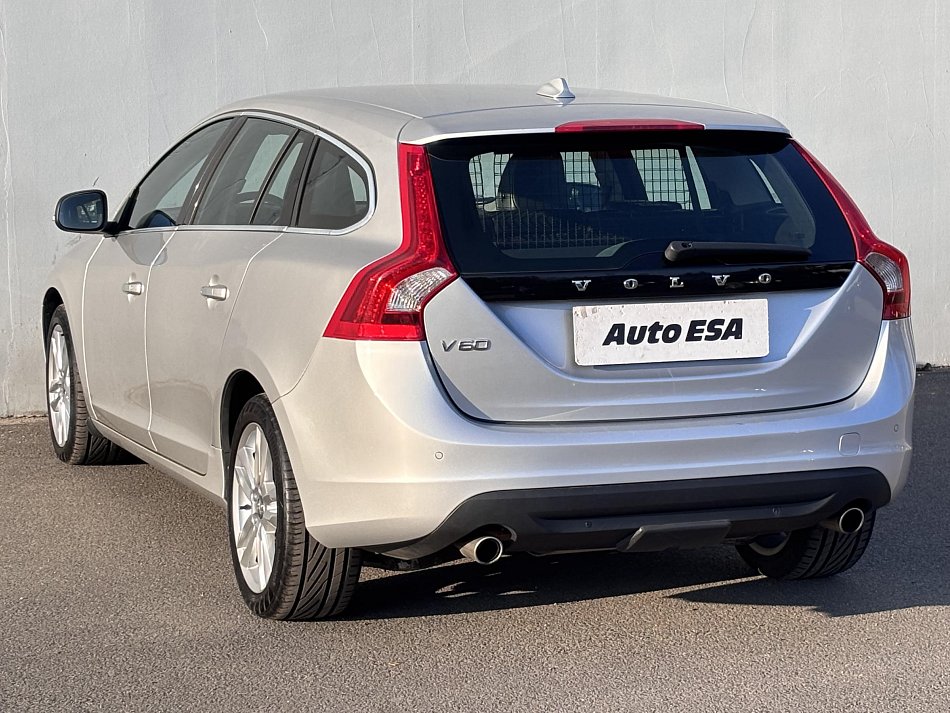 Volvo V60 2.4 D5  4x4