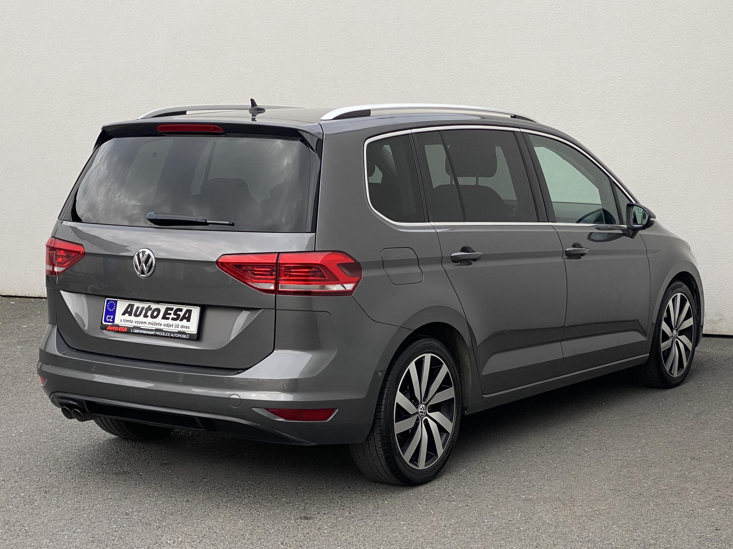 Volkswagen Touran, 2016 - pohled č. 4