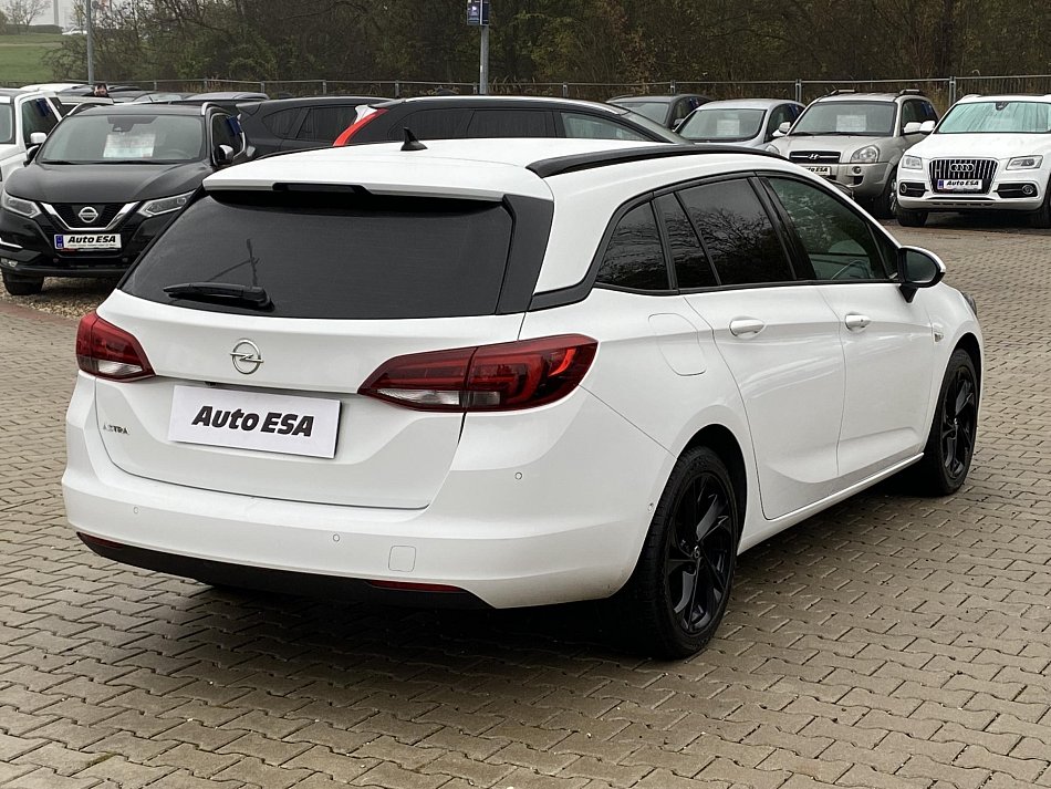 Opel Astra 1.5 CDTi Elegance