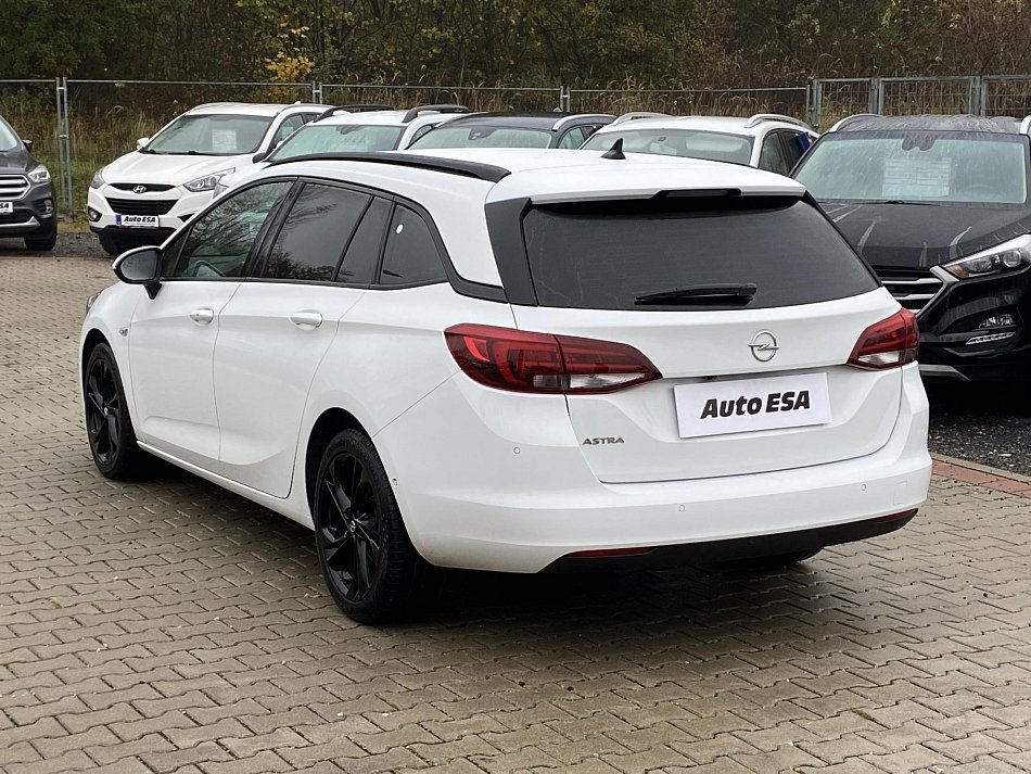 Opel Astra 1.5 CDTi Elegance