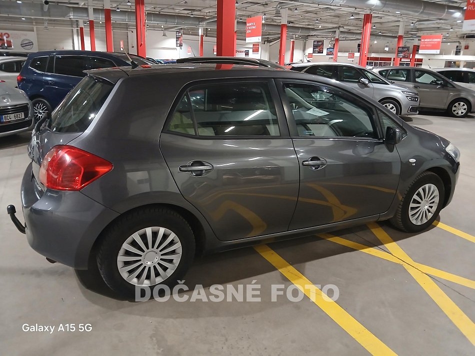 Toyota Auris 1.6VVT-i 