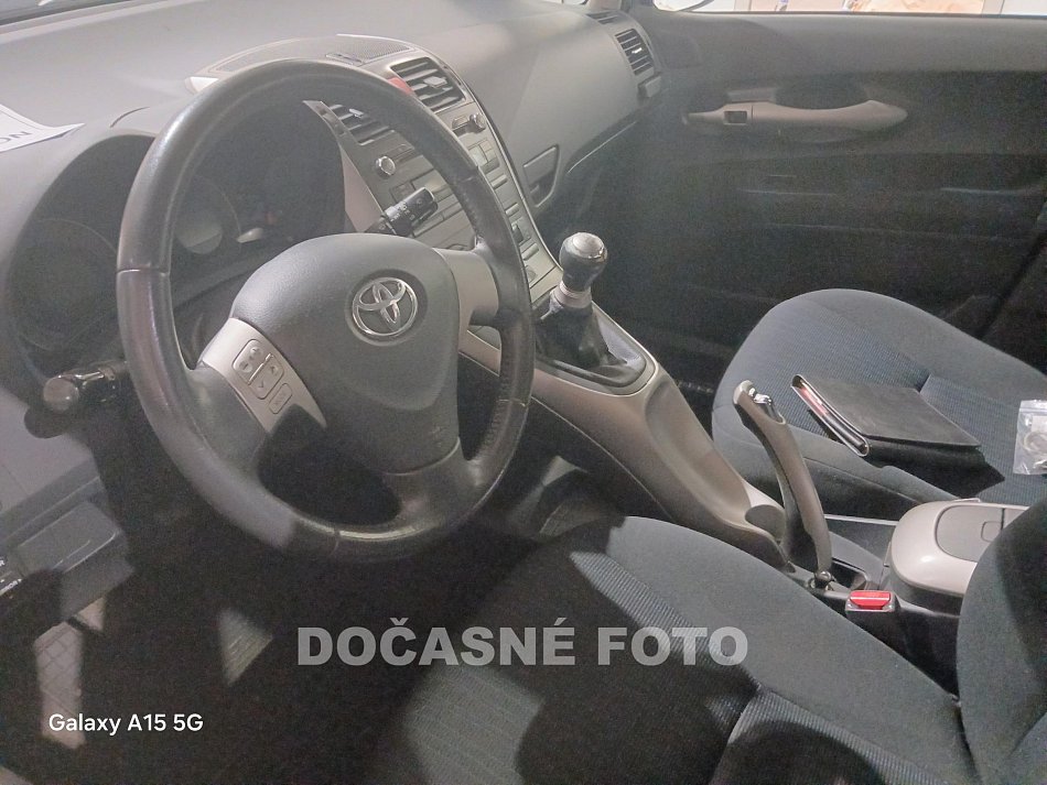 Toyota Auris 1.6VVT-i 